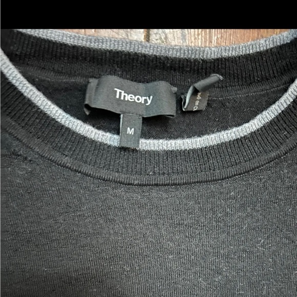 Theory Arnaud Tipped Merino Wool Blend Crewneck Sweater Size Medium ( Slim Fit) - Picture 3 of 7